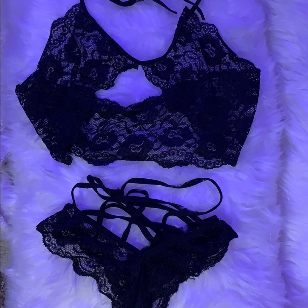 🖤Black Lacey strappy panty 🖤